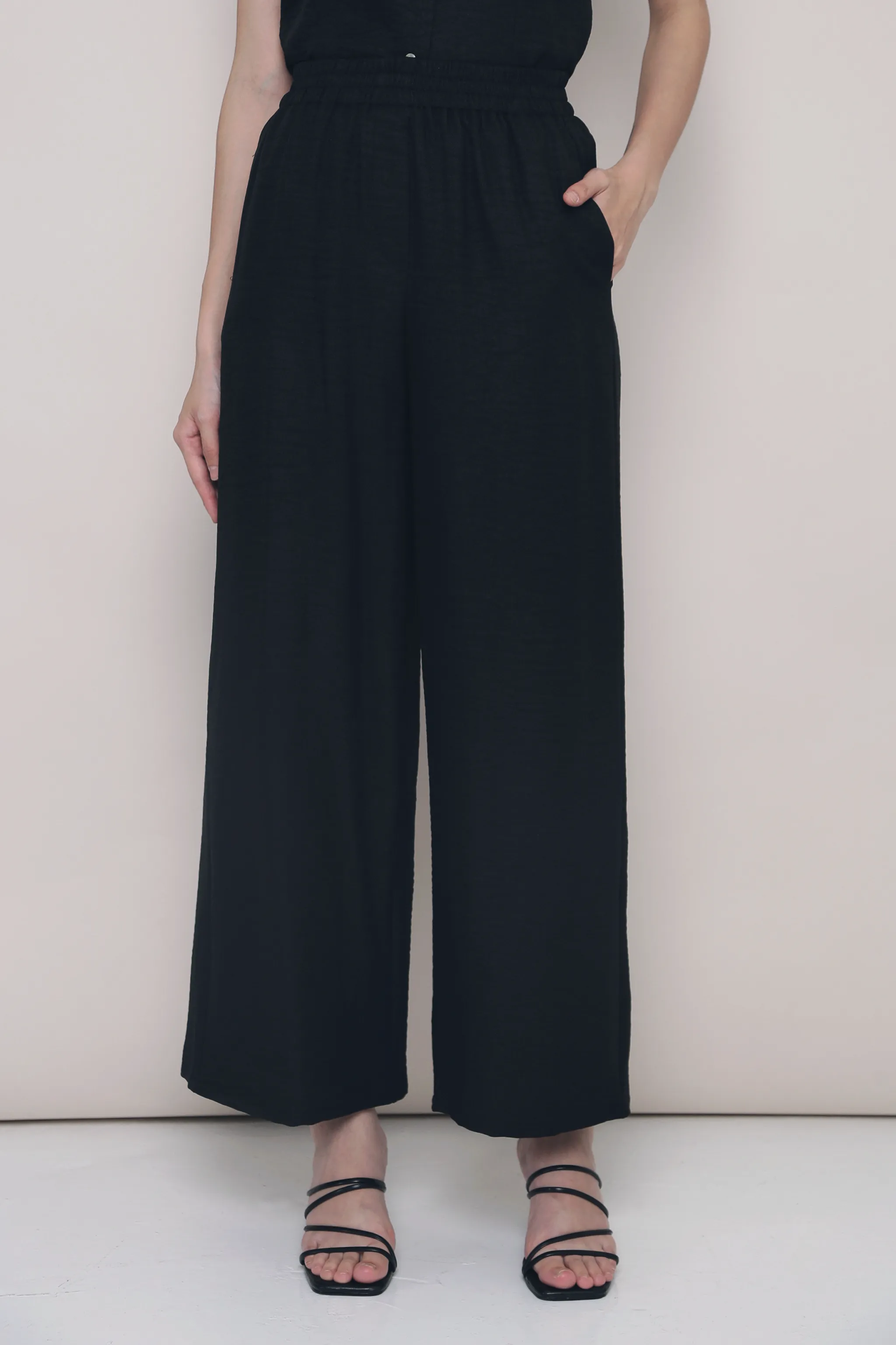 Carlton 2-Piece Suit Black