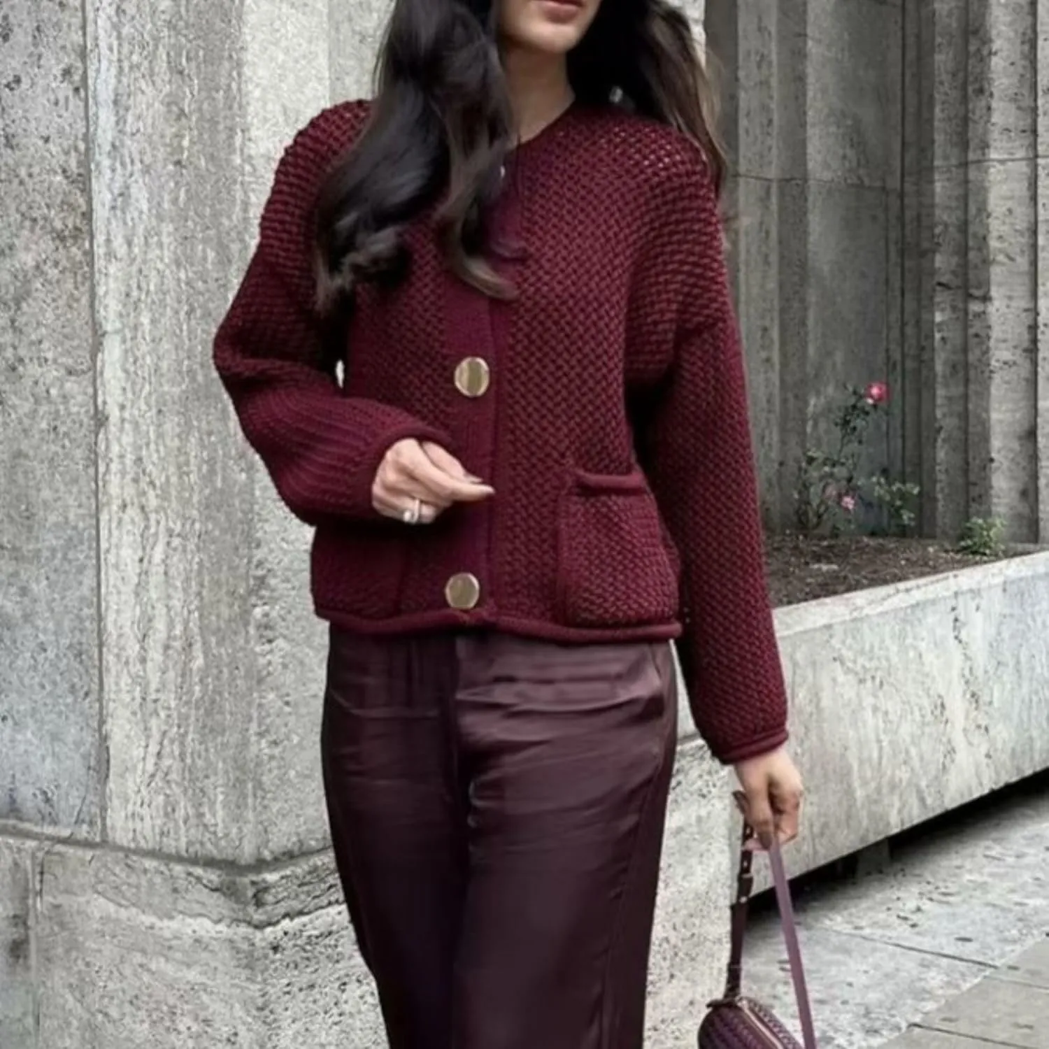 Chevara Womens Cropped Cardigan Sweater Long Sleeve Crewneck Button Down Knit Sweater with Pockets