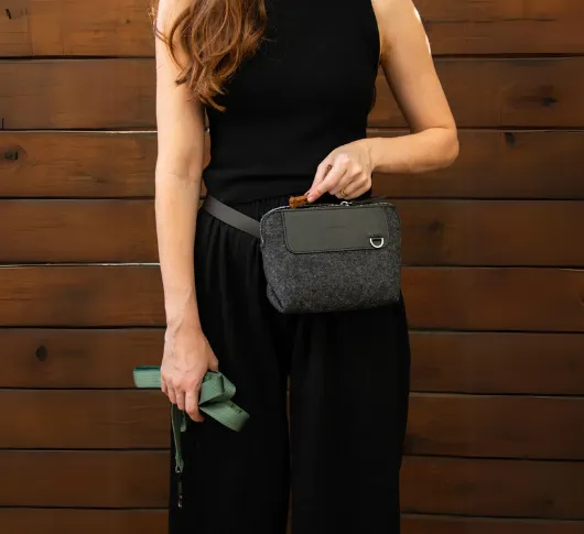 Graf Lantz - Bedford Merino Wool Felt Belt Bag in Charcoal