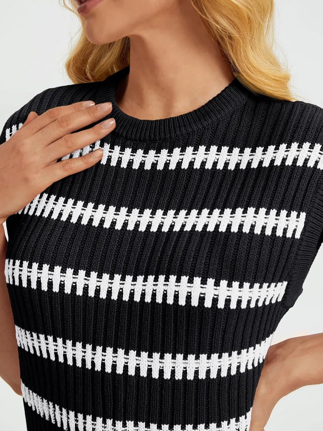 LILLUSORY Women's Summer Sweater Cap Sleeve Tops Sleeveless Tanks Knit Vest Spring Trendy Outfits 2025