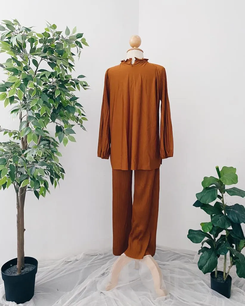 Pleated Set Pants & Top's