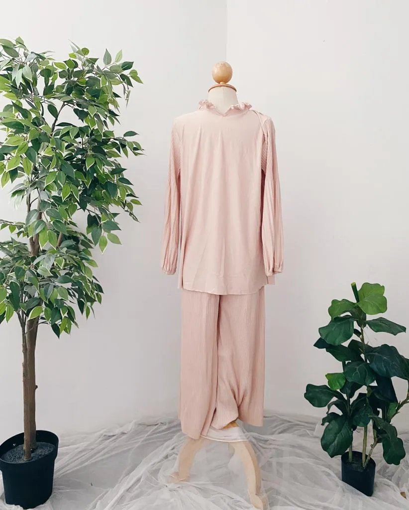 Pleated Set Pants & Top's