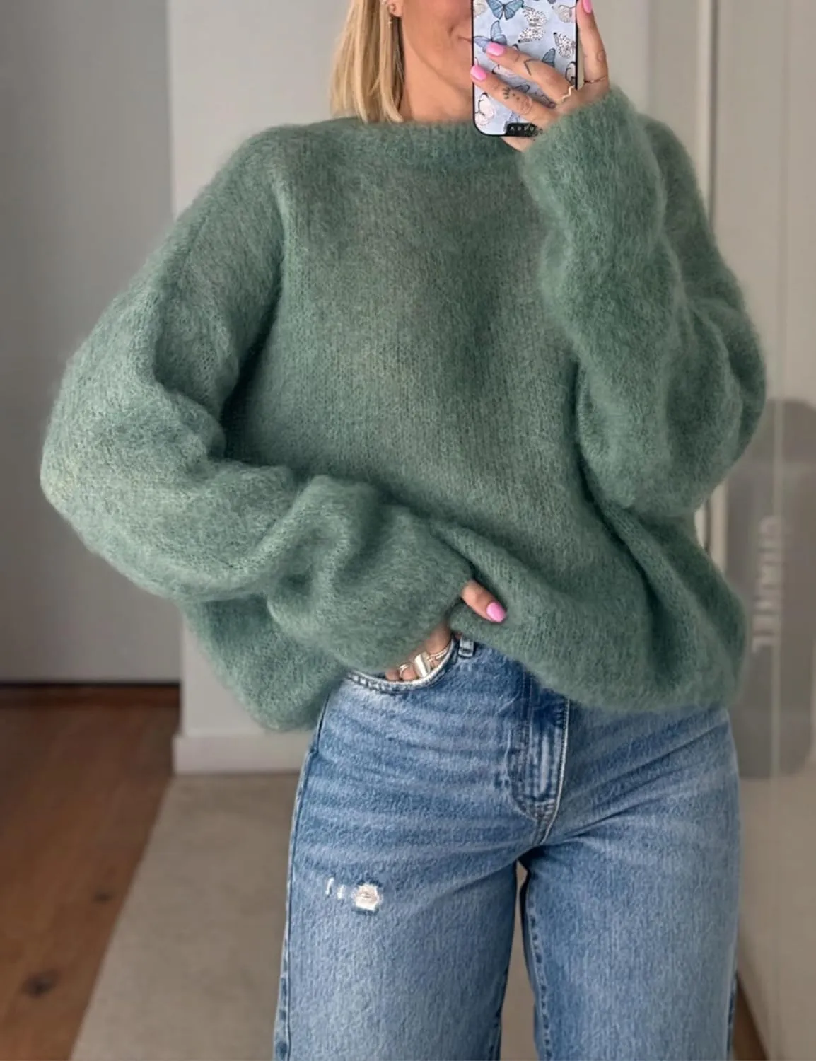 Womens Soft Fuzzy Knit Sweater Oversized Cozy Pullover Jumper Long Sleeve Casual Crewneck Sweater