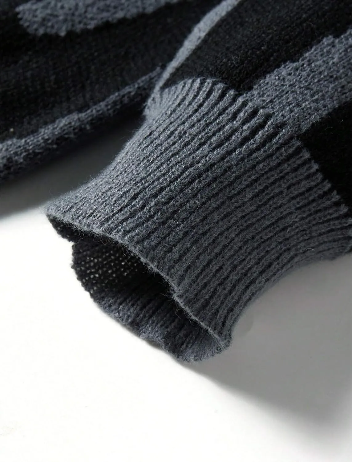 ZAFUL Men's Oversized Sweater Long Sleeve Crewneck Y2K Graphic Color Block Casual Knitted Pullover Sweater